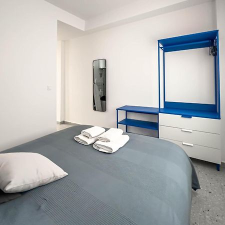 Apartamentos Navio Valencia Luaran gambar
